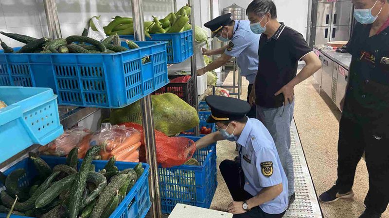 进口饼干的货架，利润藏在哪儿