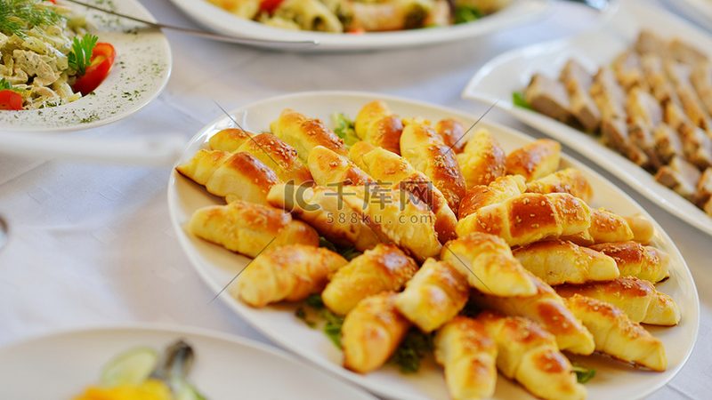 食品代加工一件代发：揭秘其背后的产业逻辑与优势